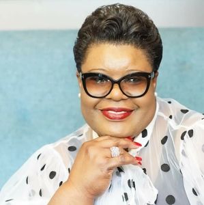 Meet your Posher, Alisa